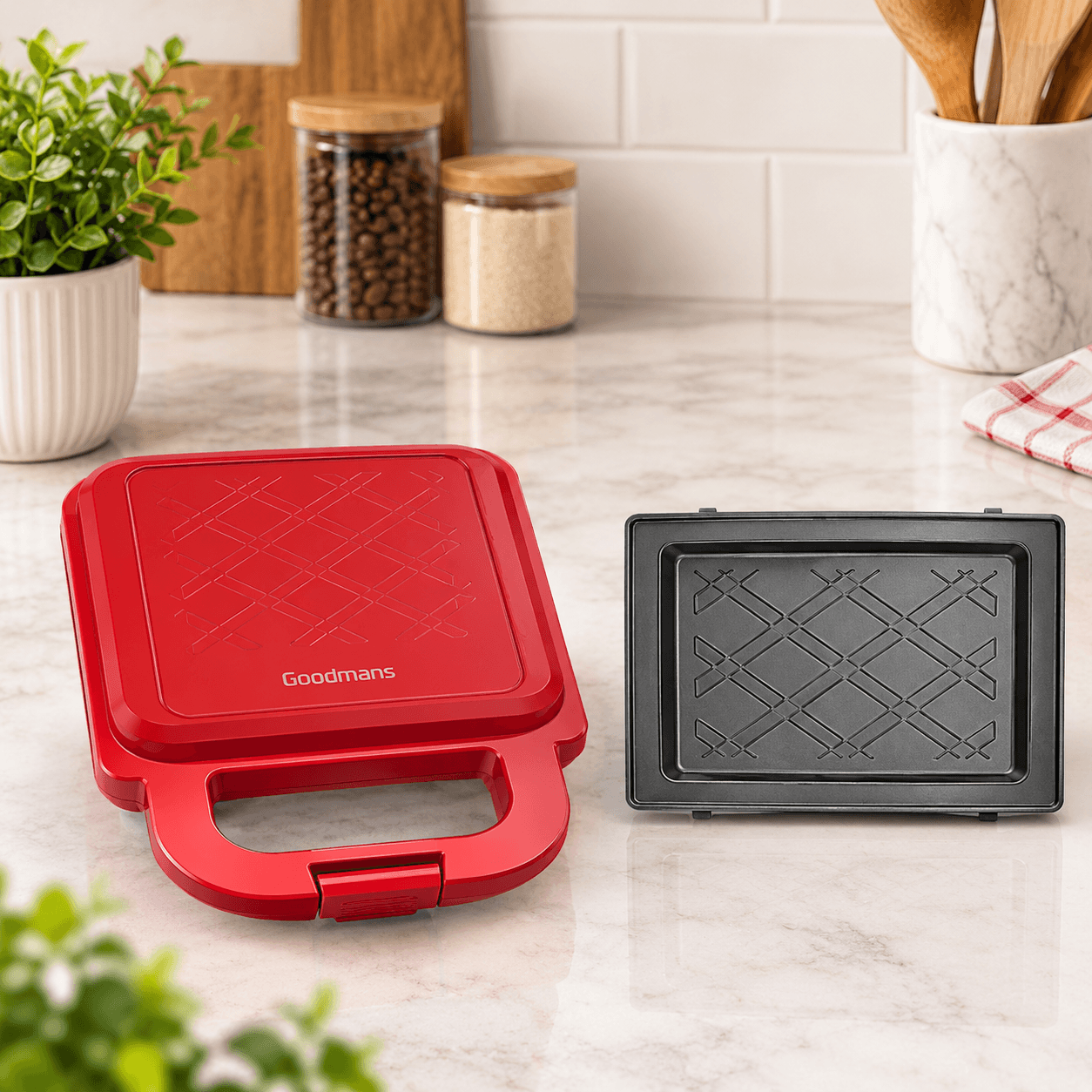 Goodmans 1 slice Sandwich Maker 220-240V,50/60Hz,600W (JS-201)